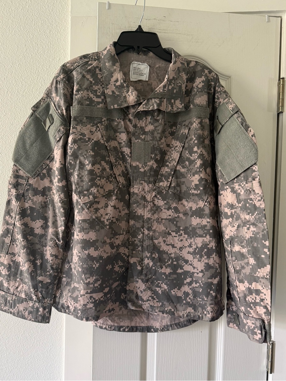 US Army FRACU UCP Digital Camo Flame Resistant Combat Coat Medium Short
